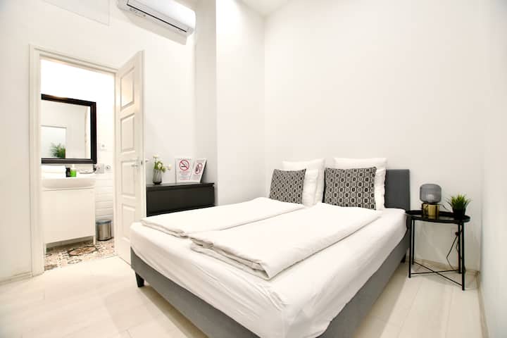 Standard Apartment By Hi5-st. King Mini Studio - Budapešť