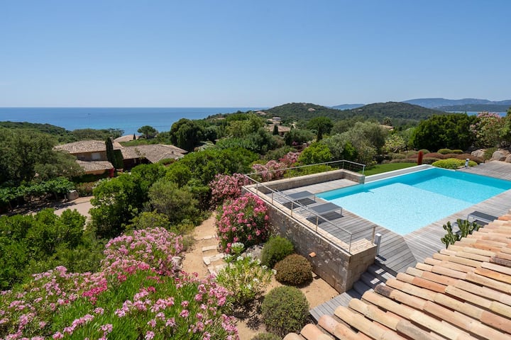 Splendide Vue Mer, Piscine, Plage Privée à Pied - Zonza