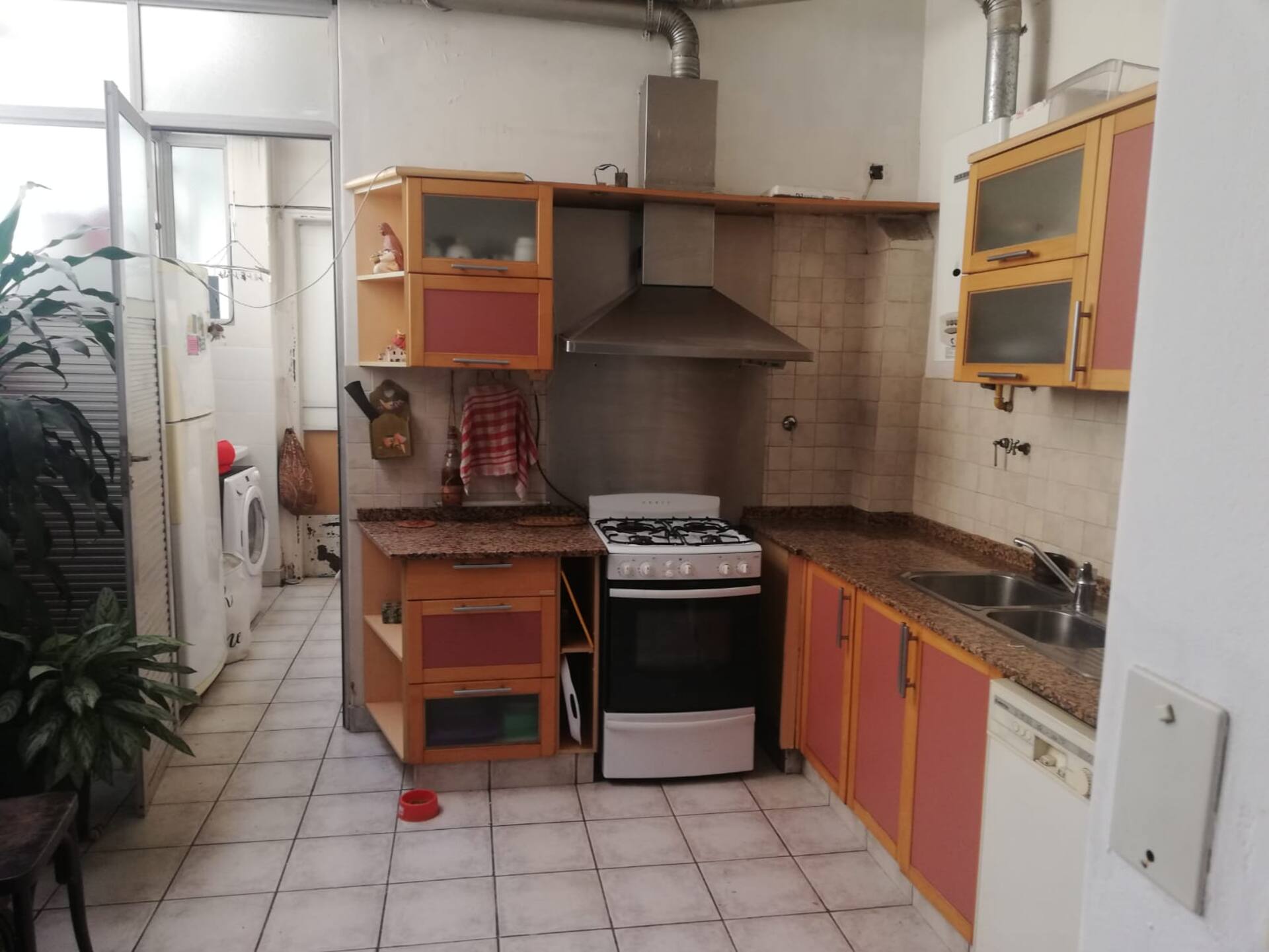 Quarto em apartamento em Monserrat