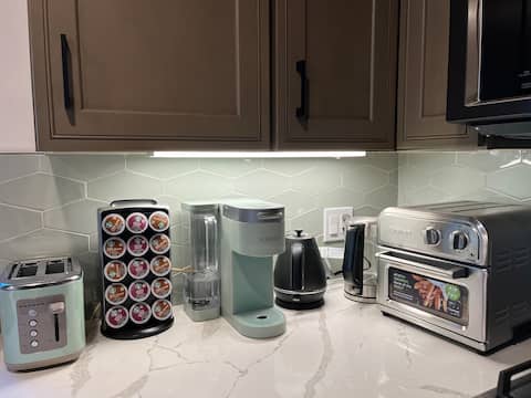 Successful Airbnb property: Studio Yuzu: Near Downtown LA (Includes Parking) in East Los Angeles