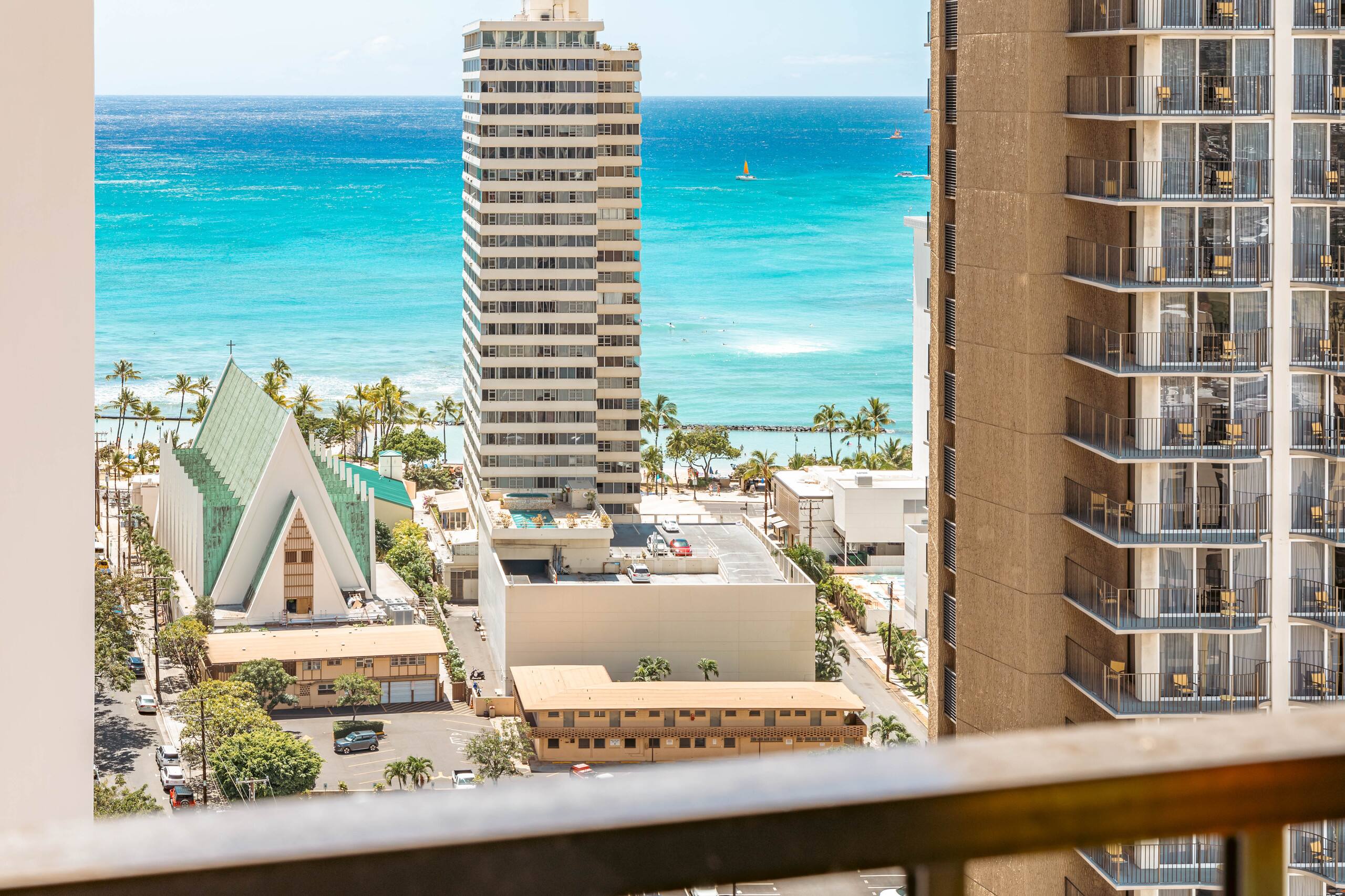 Condo in Honolulu · ★4.82 · 1 bedroom · 2 beds · 1 private bath - Image 54