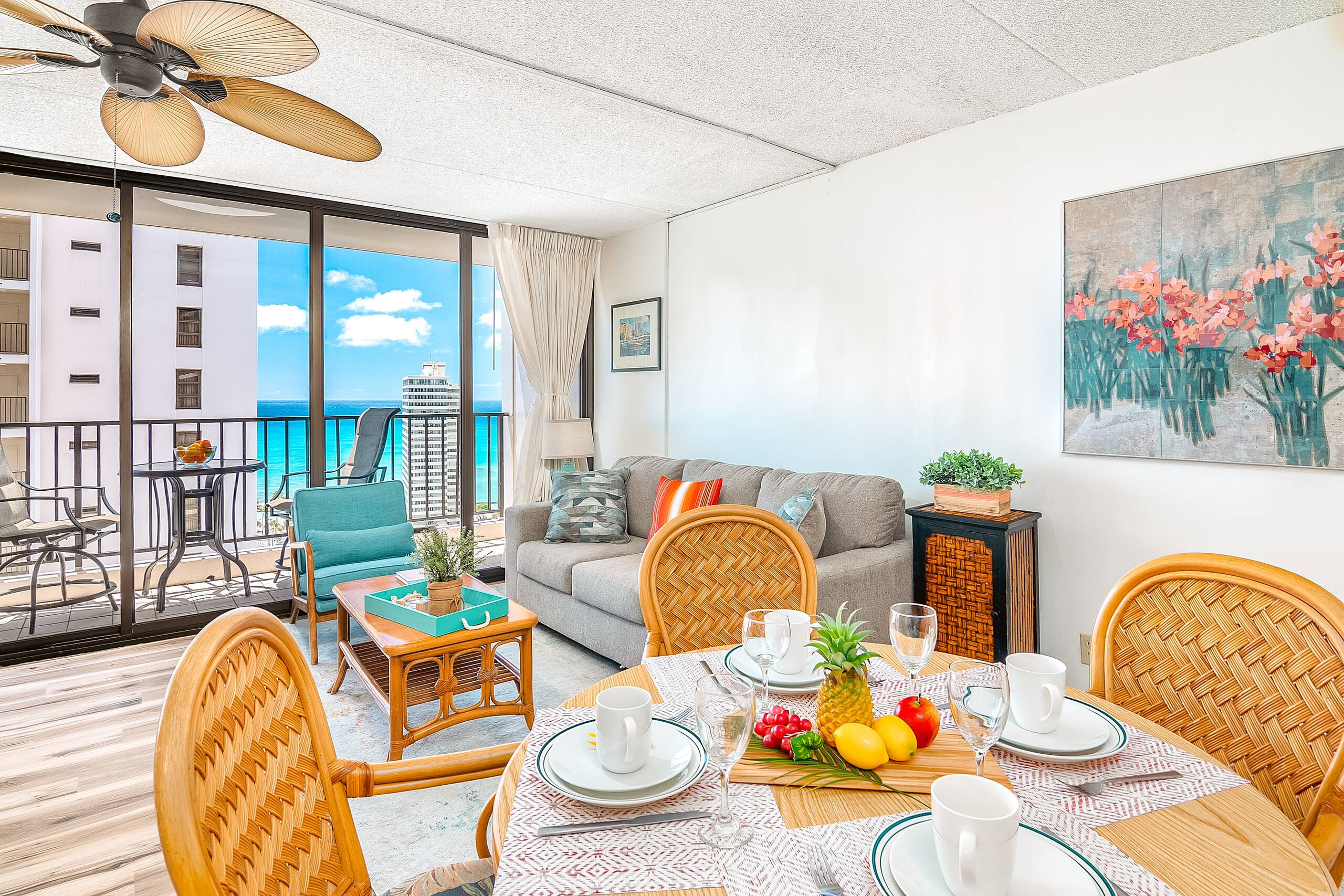Condo in Honolulu · ★4.82 · 1 bedroom · 2 beds · 1 private bath - Image 23