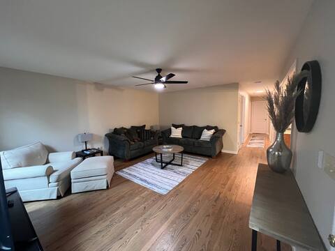 Home in cozy neighborhood