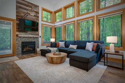 Boyne Ski Haven: Cozy & Spacious