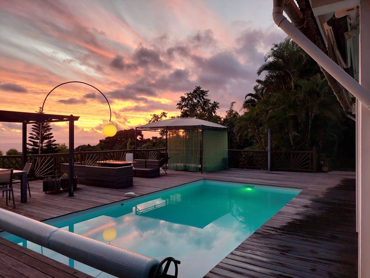 *Kaz Zen* Hot pool in winter, Jacuzzi, sea view Houses for Rent in