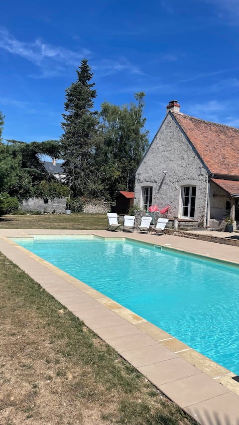Vacation - Pool - Loire by Bike