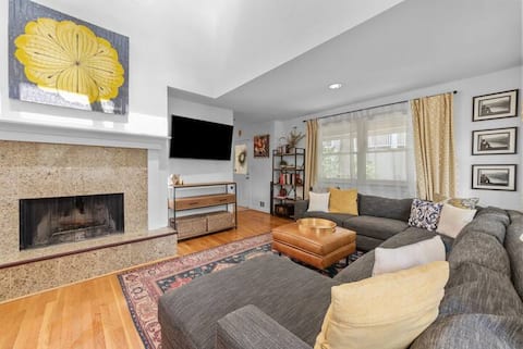 Popular Airbnb listing: Atlanta Retreat near Midtown / Piedmont Park in Morningside/Lenox Park