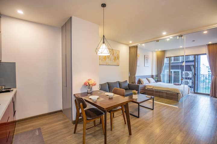 1 Bedroom • Westlake • Natural Light • Bathtub - Đông Anh