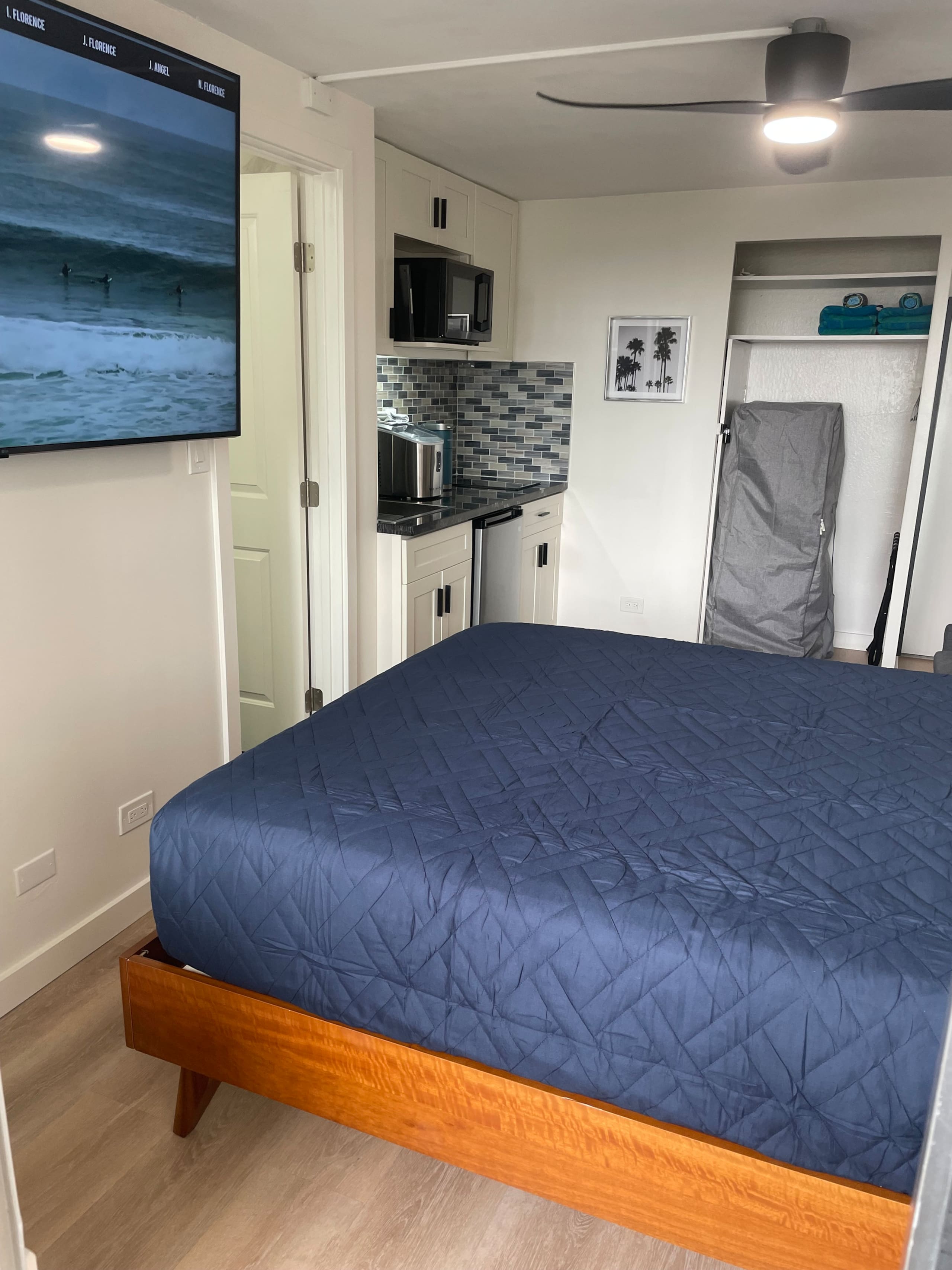 Condo in Honolulu · ★4.91 · Studio · 2 beds · 1 private bath - Image 28