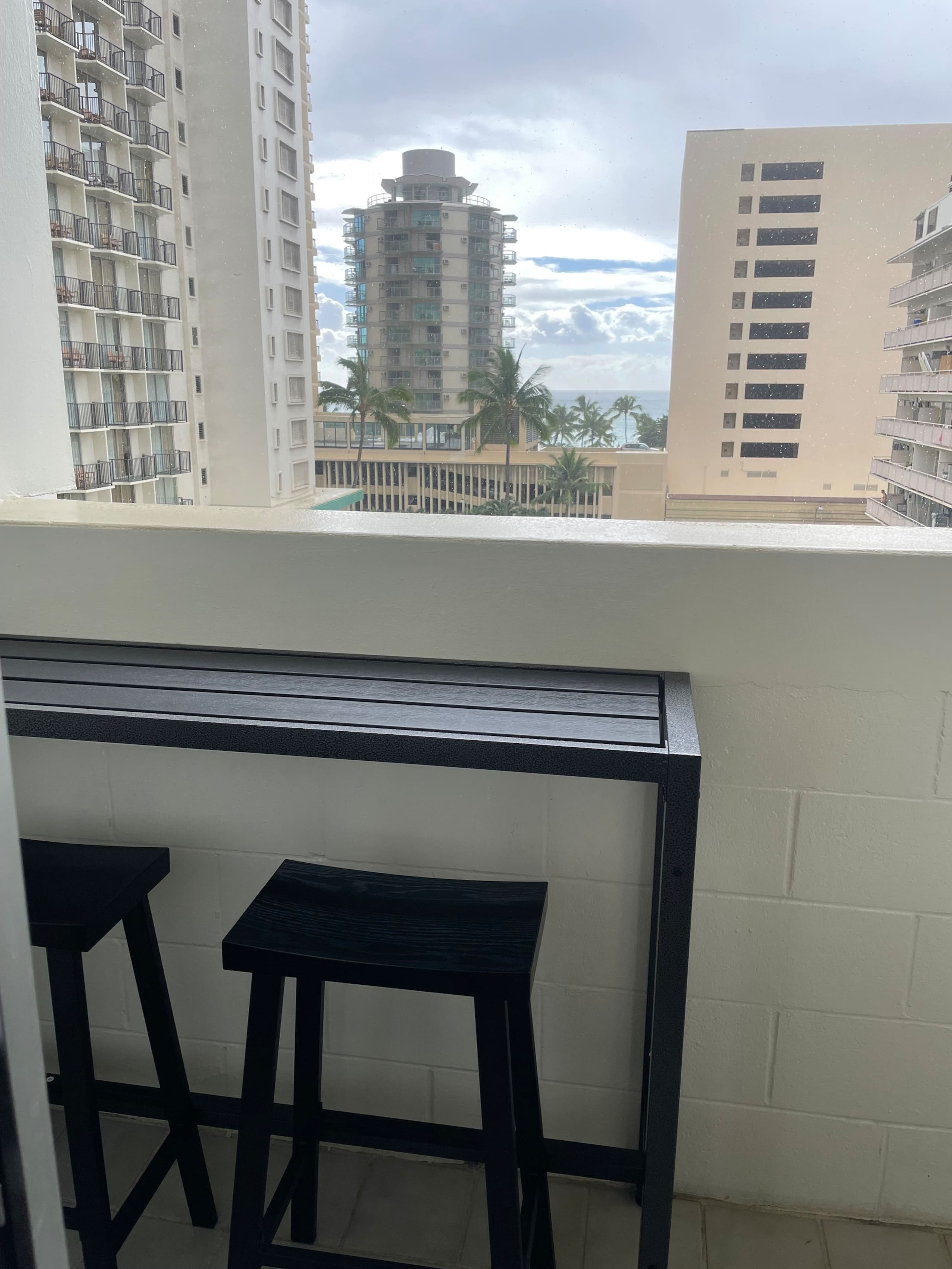 Condo in Honolulu · ★4.91 · Studio · 2 beds · 1 private bath - Image 21