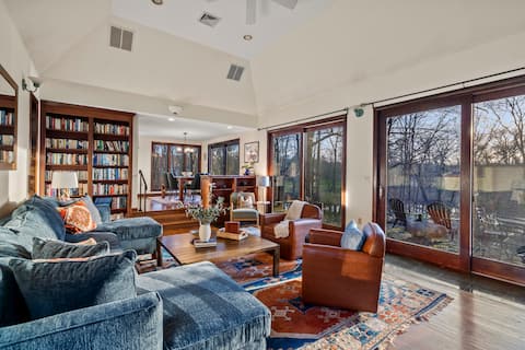 Ipswich Riverfront Lodge|Sleeps 10|Kayak+Canoe