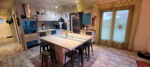 Quiet single-storey house