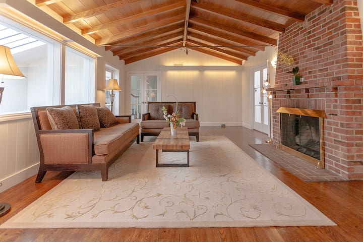 Home in Atherton, Menlo Park