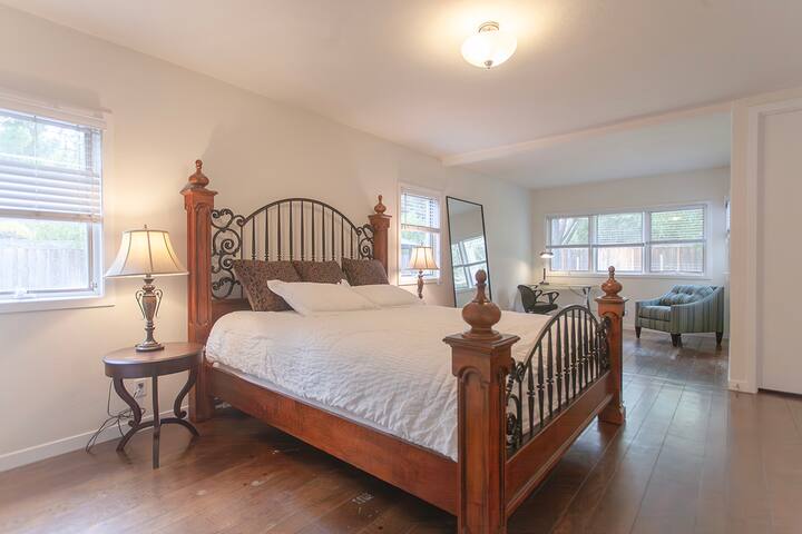 Home in Atherton, Menlo Park gallery image 5