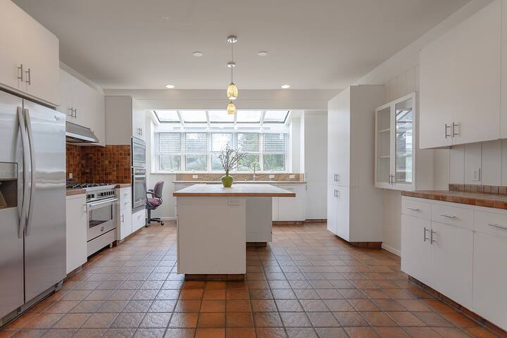 Home in Atherton, Menlo Park gallery image 4