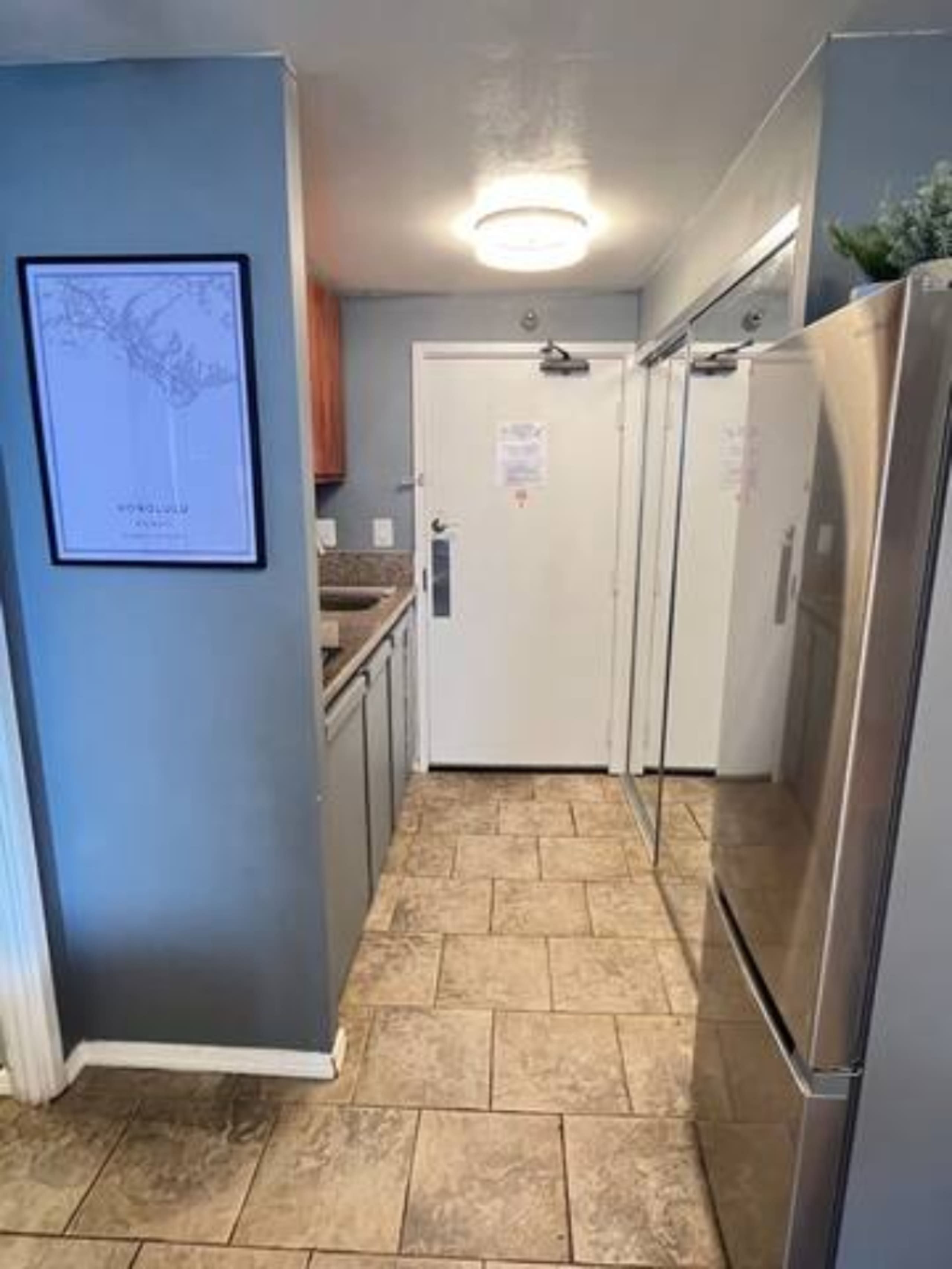 Condo in Honolulu · ★4.71 · 1 bedroom · 2 beds · 1 private bath - Image 7