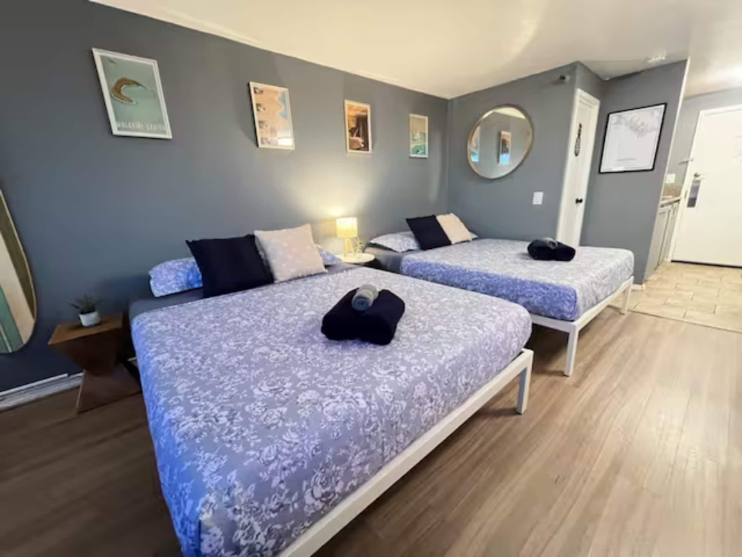 Condo in Honolulu · ★4.71 · 1 bedroom · 2 beds · 1 private bath - Image 18