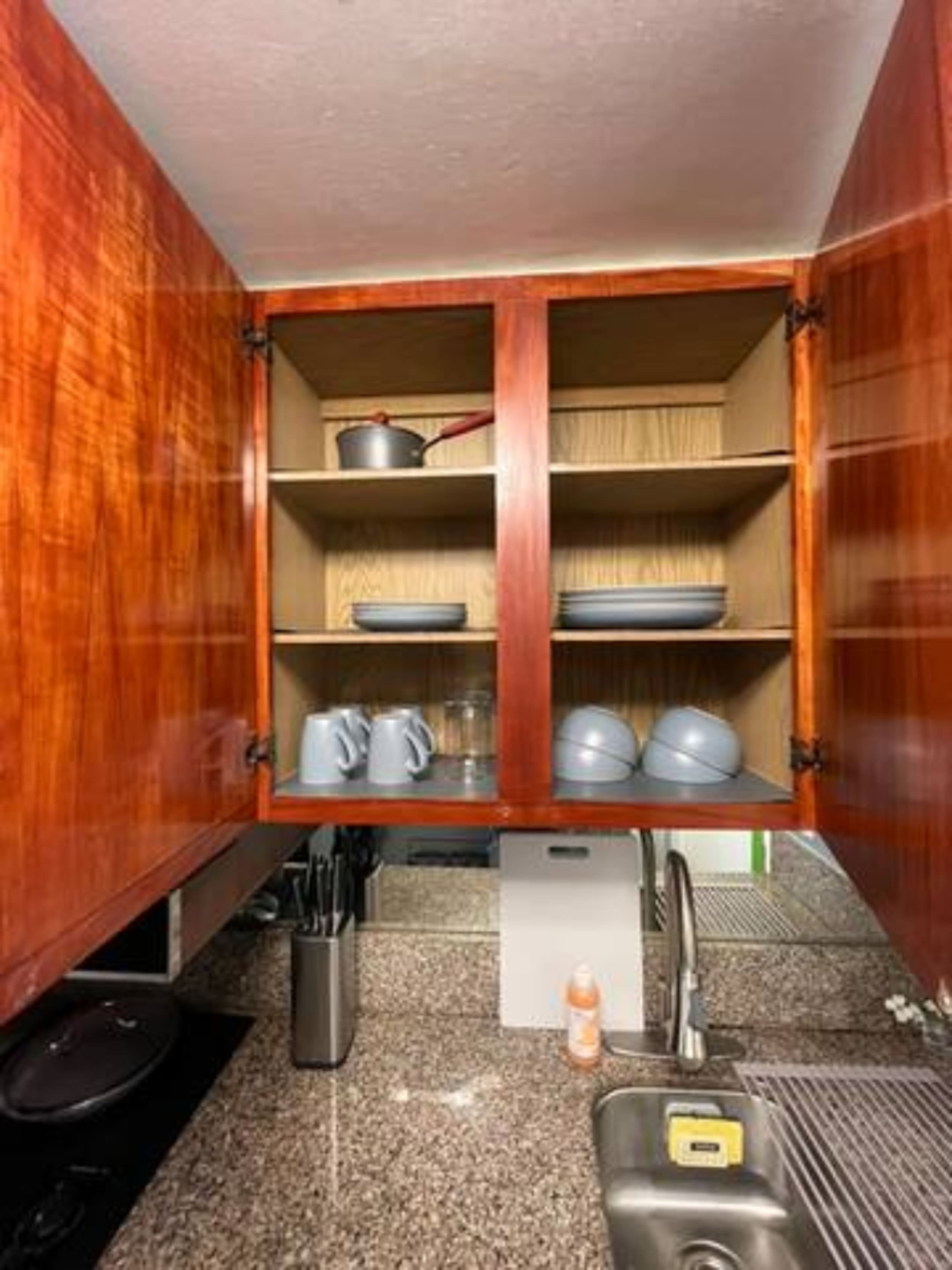 Condo in Honolulu · ★4.71 · 1 bedroom · 2 beds · 1 private bath - Image 4