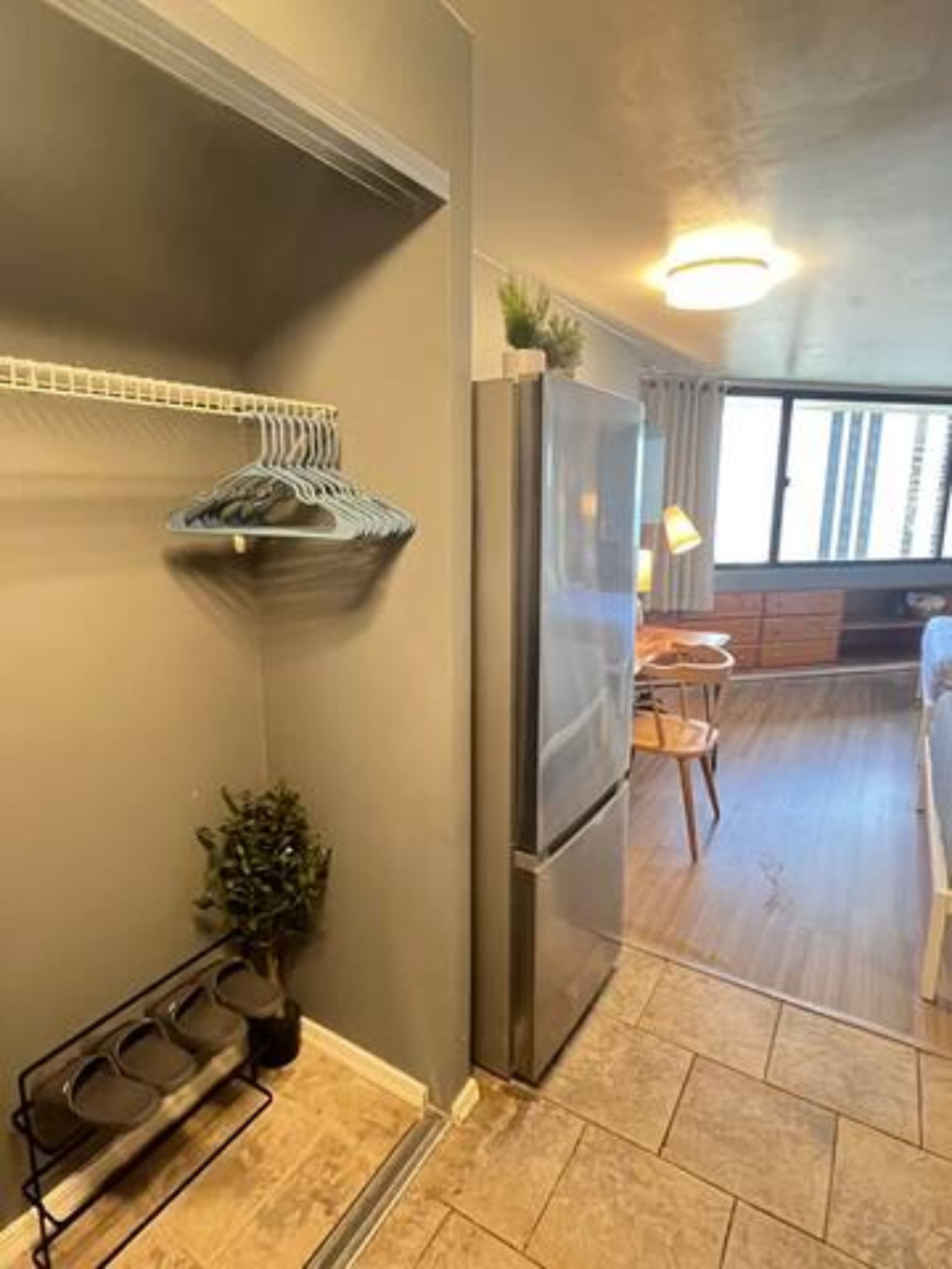 Condo in Honolulu · ★4.71 · 1 bedroom · 2 beds · 1 private bath - Image 27