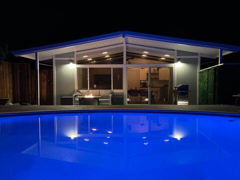 Redwood Tree-O - Pool Hot Tub PS5