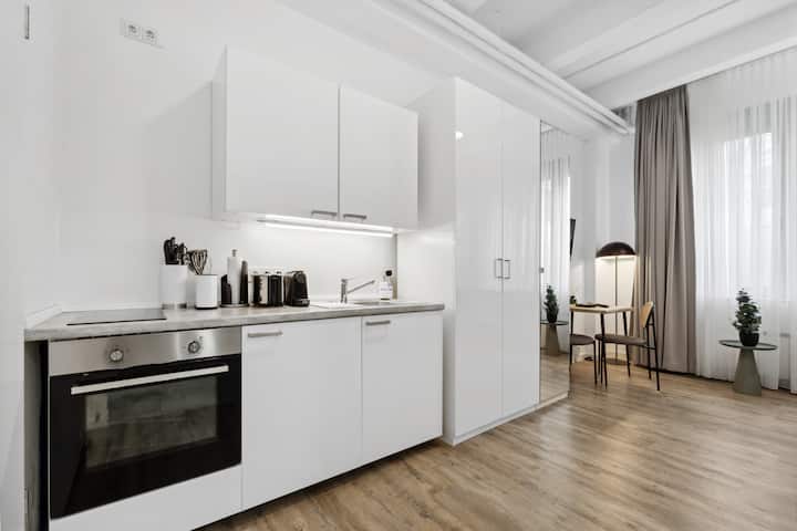 Limehome Munich Fritz-erler Str. | Suite Lt - Munich Central Station