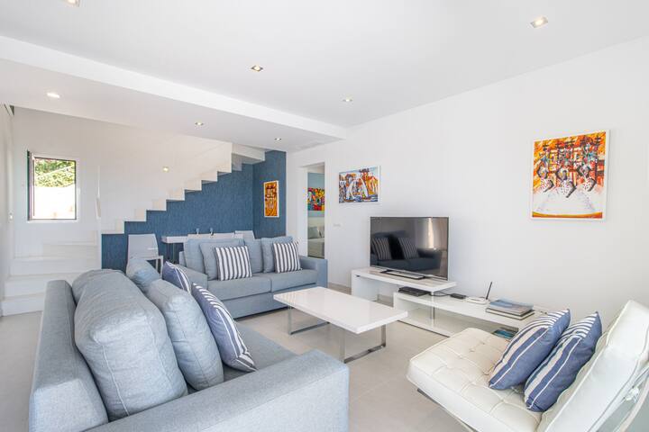 Villa Marisa by Menorca Vacations gallery image 3