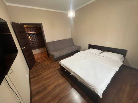 A cozy apartment in the center with access to the embankment