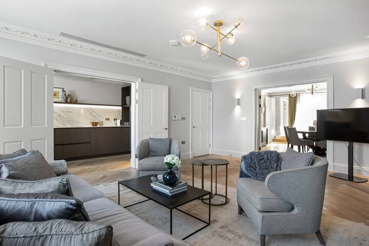 Luxurious Penthouse – Hyde Park- Air Con gallery image 5