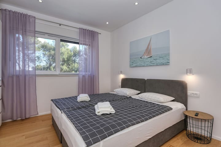 საძინებელი 2