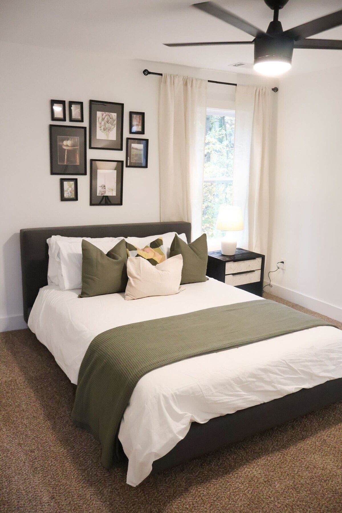 Modern & Spacious 3BR, 3BA | Lanier Living