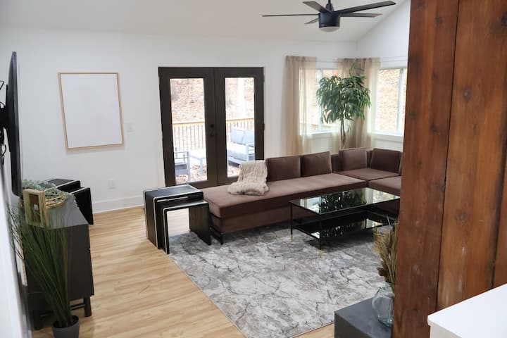 Modern & Spacious 3br, 3ba | Lanier Living - Lake Lanier, GA