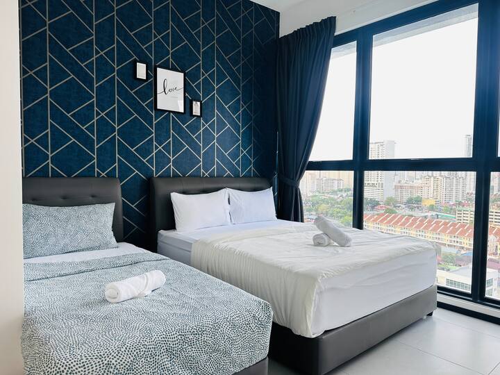 Camera matrimoniale:1 letto a due piazze,  1 letto singolo
