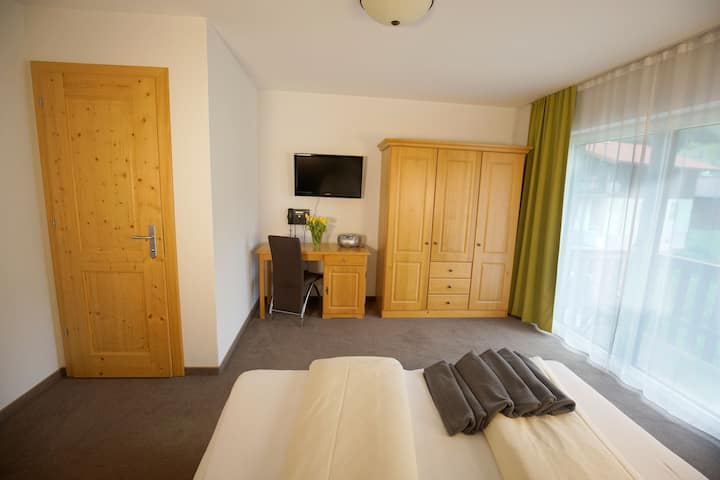 Doppelzimmer Edelweiß/bed & Breakfast - Ehrwald