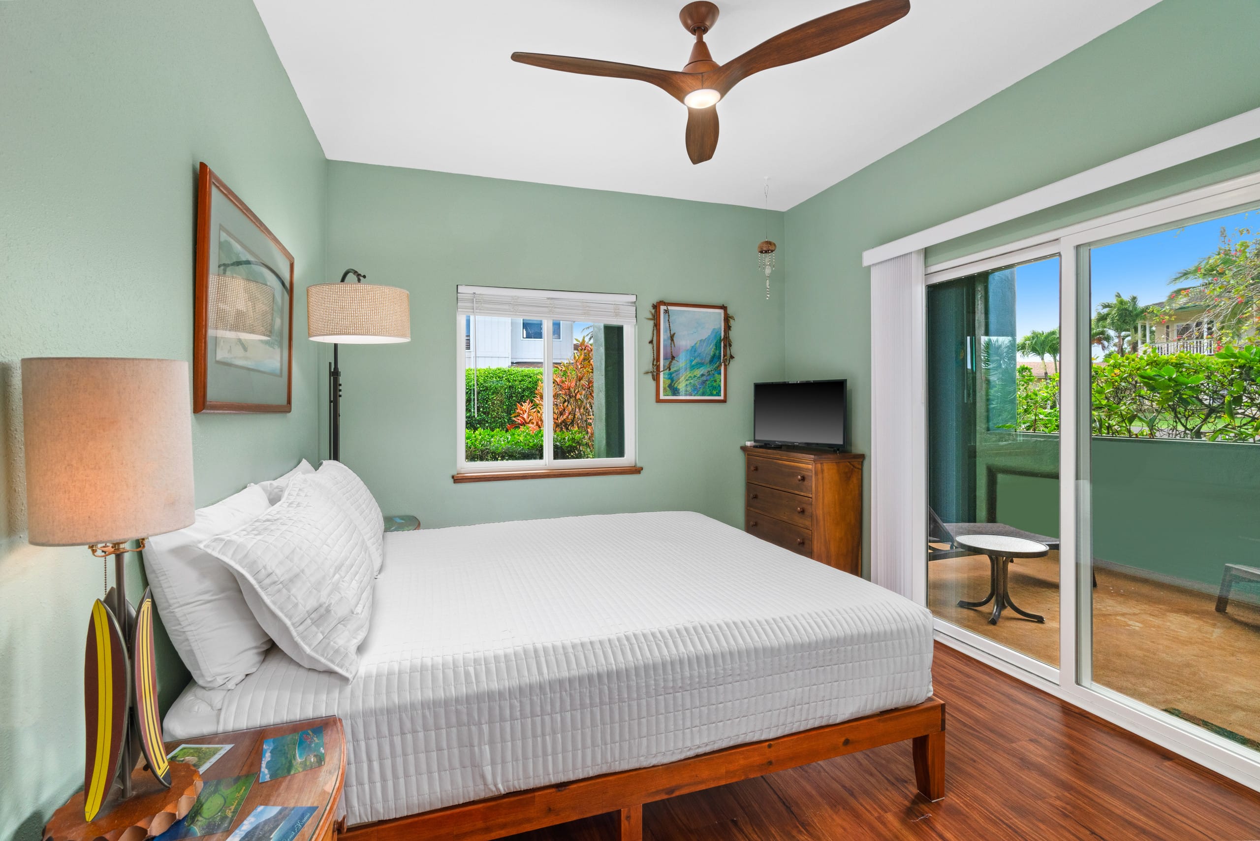 Home in Princeville · ★5.0 · 2 bedrooms · 3 beds · 2.5 baths - Image 15