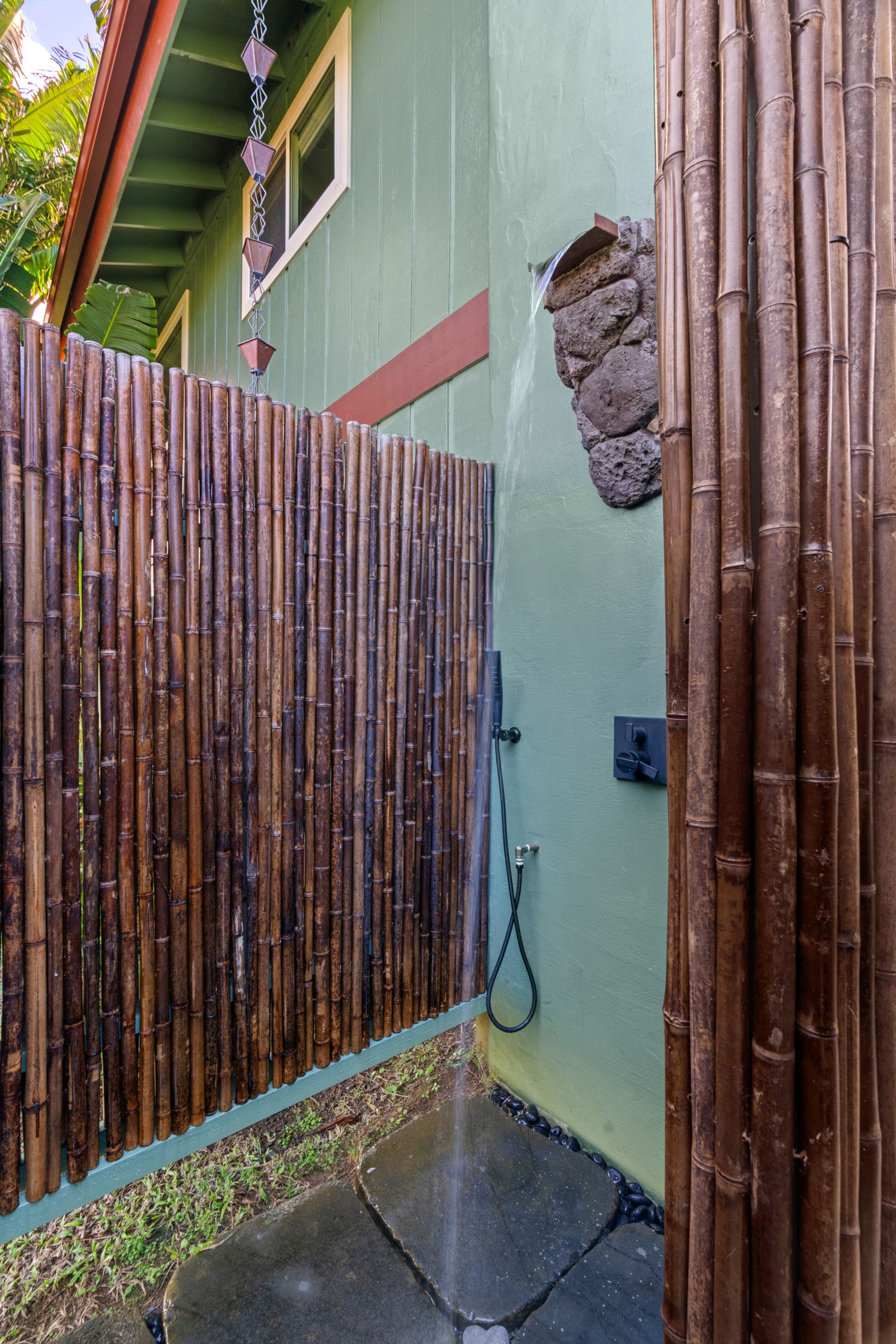 Home in Princeville · ★5.0 · 2 bedrooms · 3 beds · 2.5 baths - Image 28