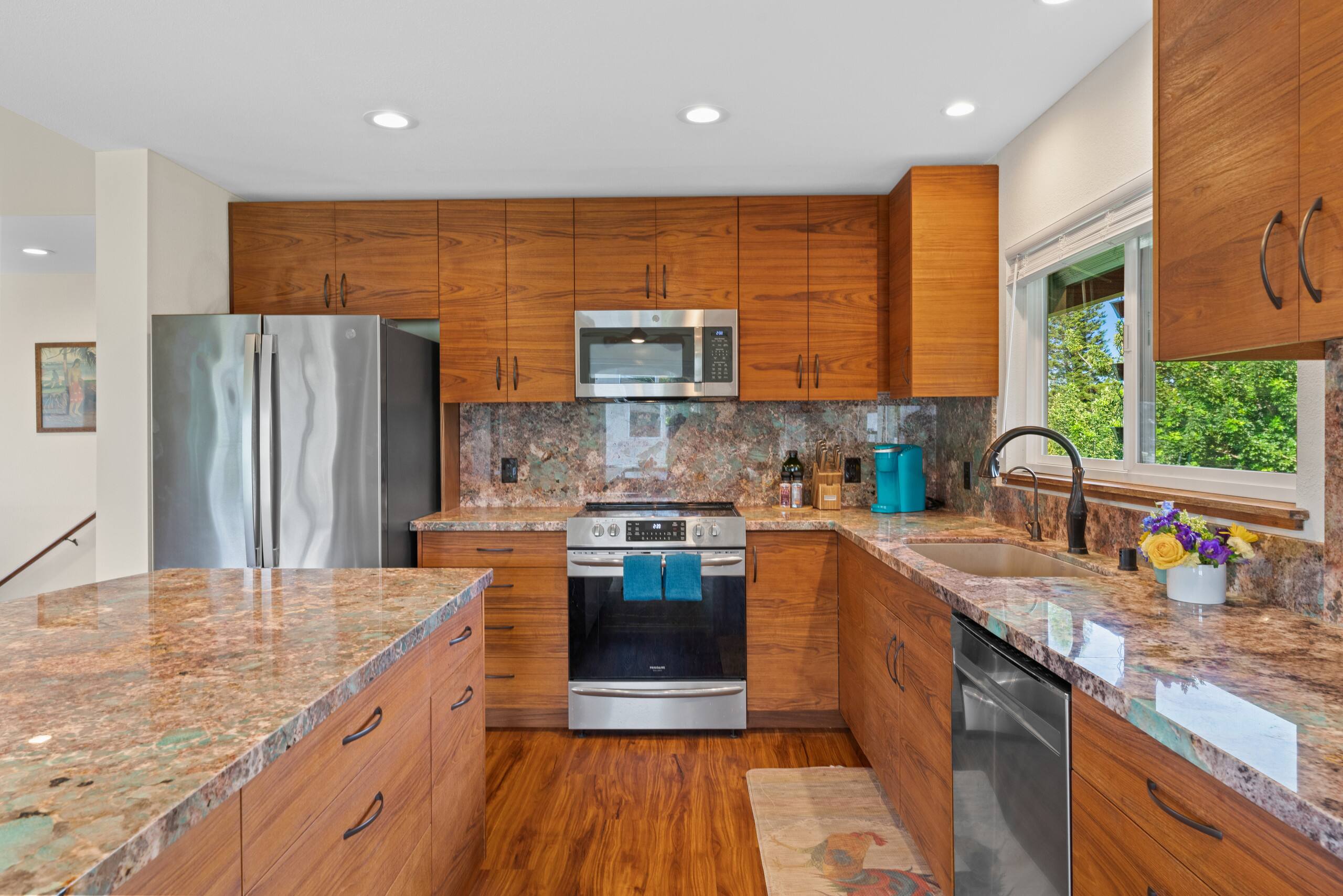 Home in Princeville · ★5.0 · 2 bedrooms · 3 beds · 2.5 baths - Image 7