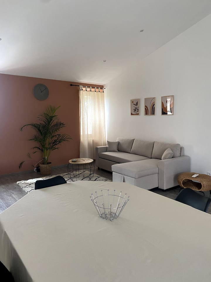 Appartement Avec Extérieur ! - Saint-Marcel-lès-Valence