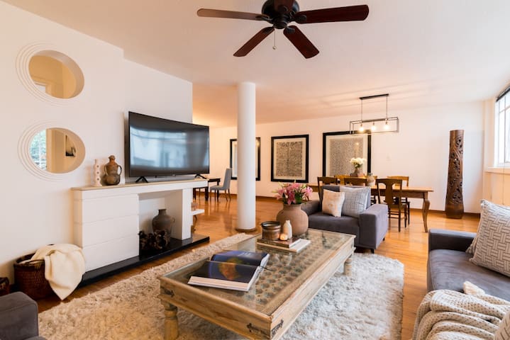 Located – Design & Comfort Fully equipped