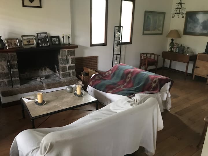 Дом в Beccar с 4 спальнями и садом