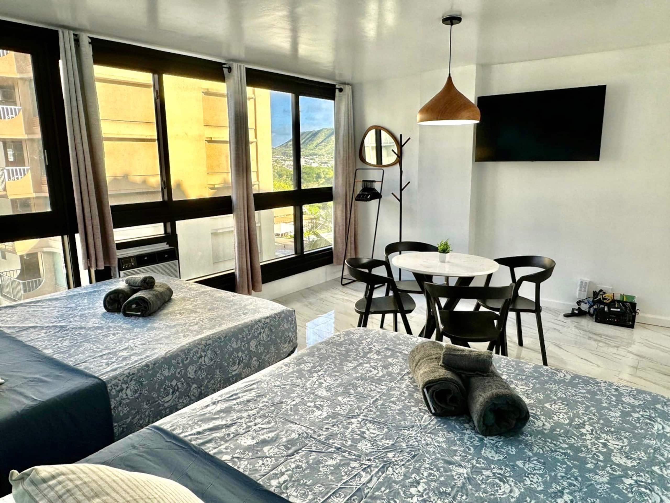Condo in Honolulu · ★4.63 · Studio · 2 beds · 1 private bath - Image 32