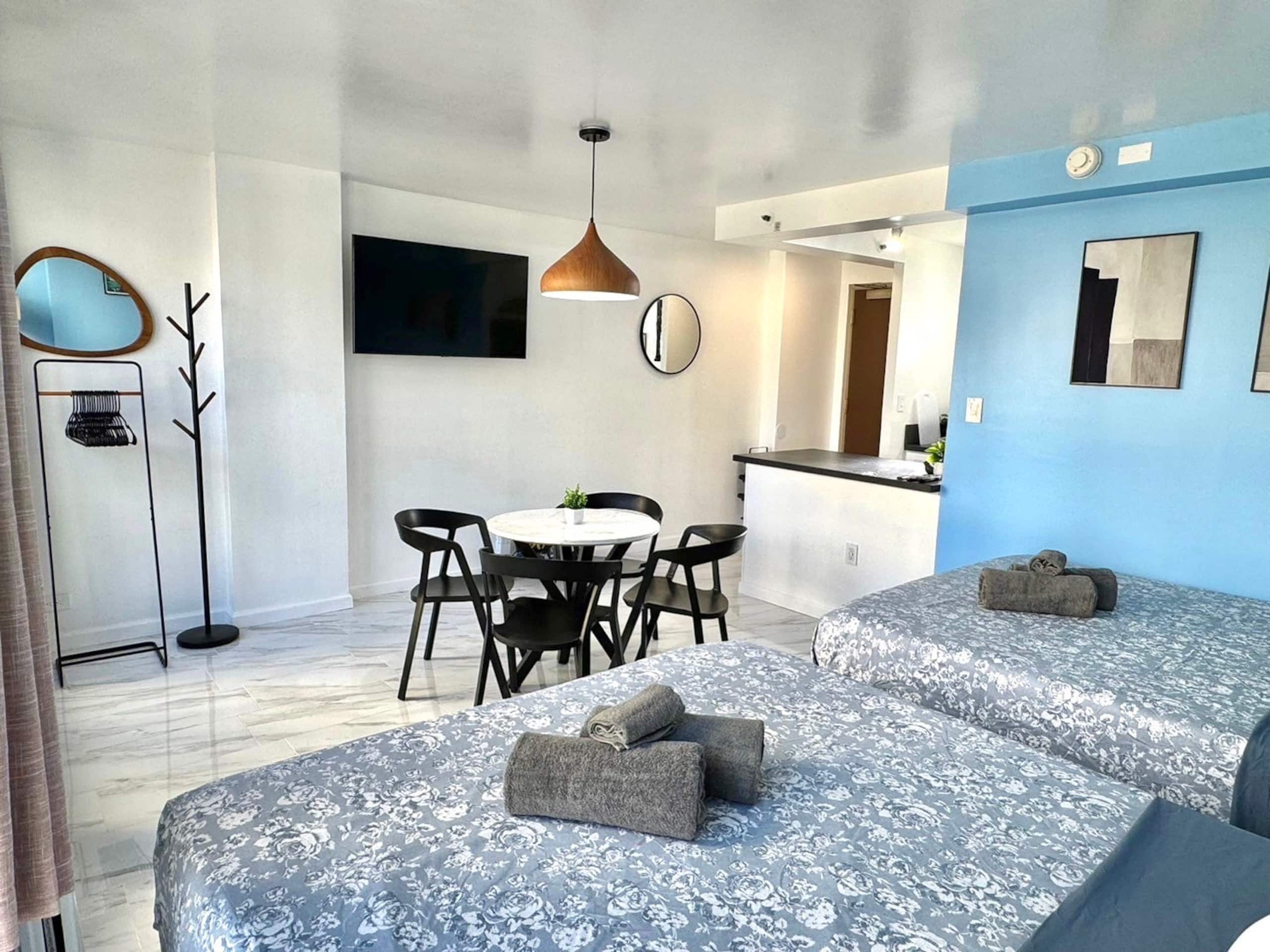 Condo in Honolulu · ★4.62 · Studio · 2 beds · 1 private bath - Image 27