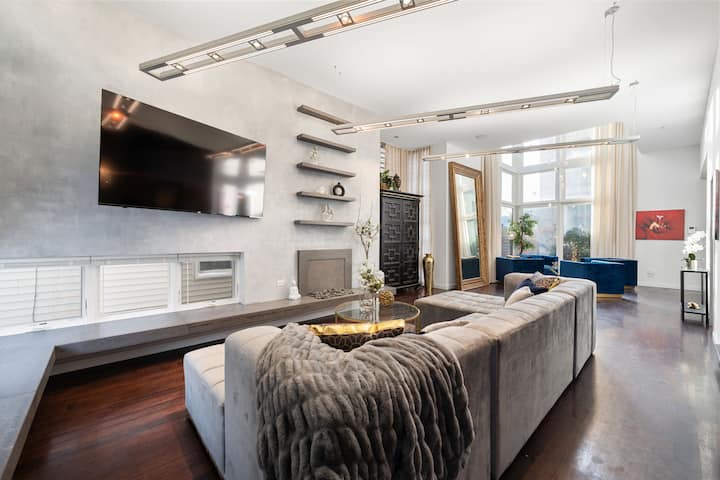 Luxury 5bd Home: Sauna, Hot Tub, Rooftop, Game Rm - Chicago, IL