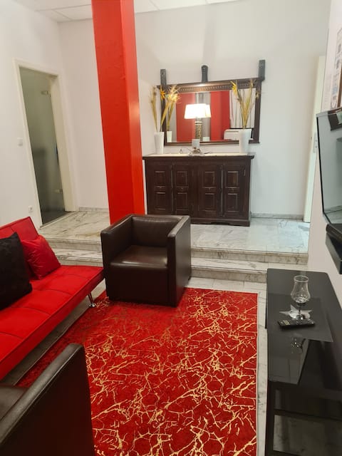 Top Airbnb: New 3-room apartment in the city center in Ludwigsvorstadt Kliniken