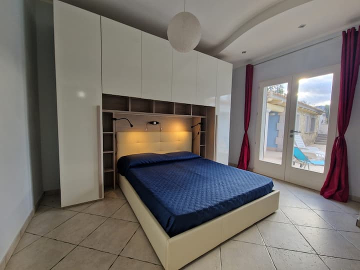 Red Room Villa Principale