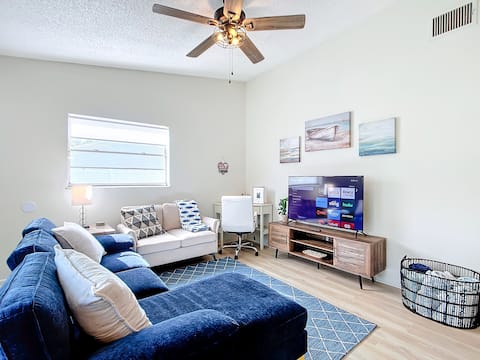 Modern 3BR Minutes to Beach, Scallops & Manatees!