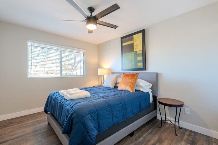 3-საძინებლიანი საწოლი 152 × 203 სმ