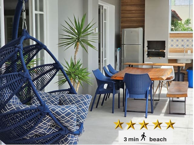 Design 3bdr Penthouse Huge balcony View 3min beach