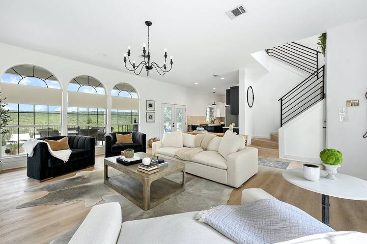 Chateau Lake Austin gallery image 5