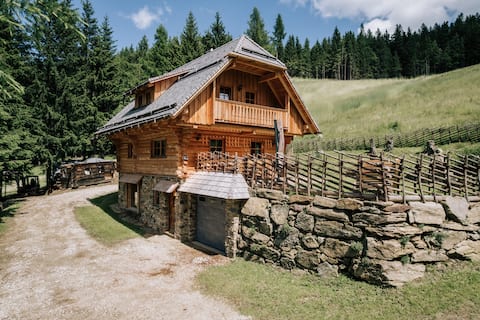Webertoni Hut