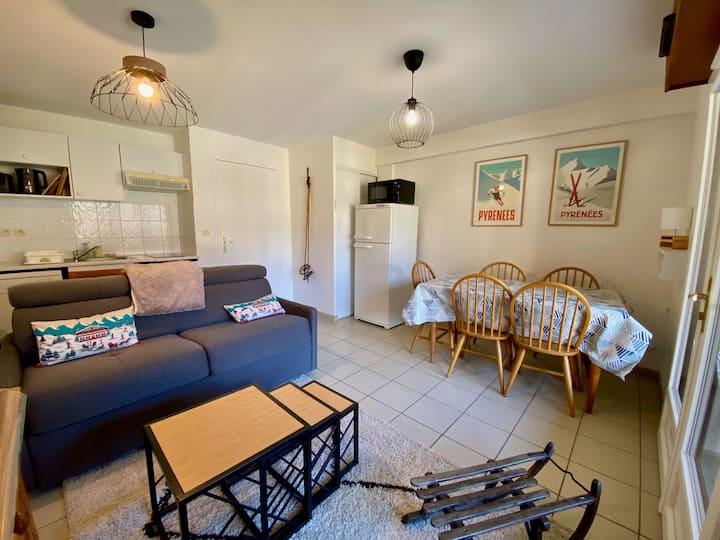 4 /5 person apartment with lake view